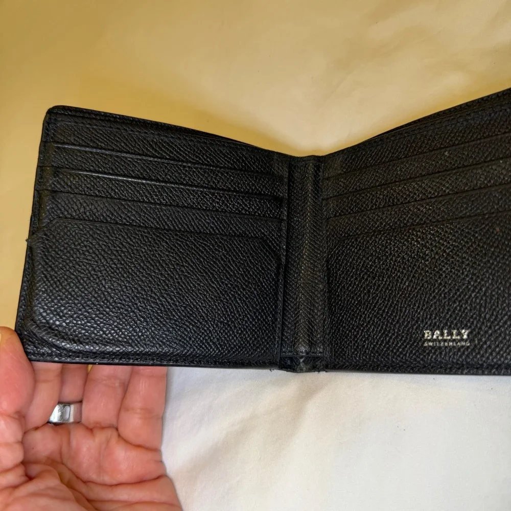 Bally Switzerland Mens Black Grained Leather Trainspotting Stripe Bifold Wallet